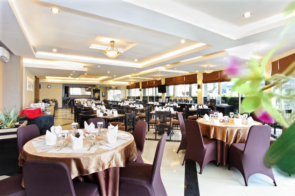Grage Jogja Malioboro Hotel Джокякарта Екстериор снимка