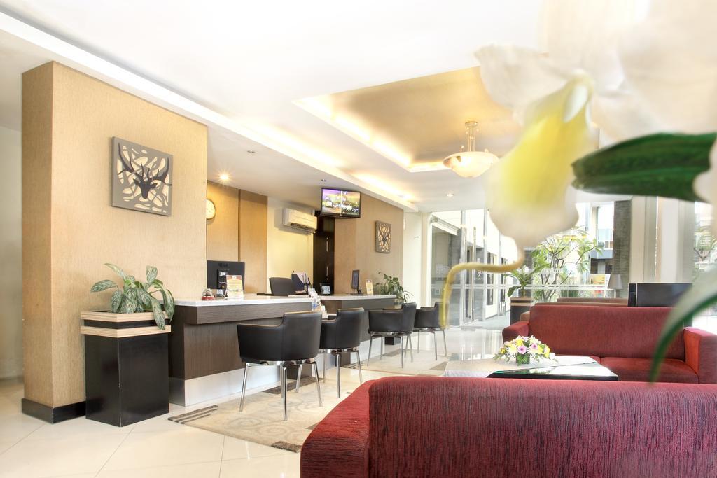 Grage Jogja Malioboro Hotel Джокякарта Екстериор снимка