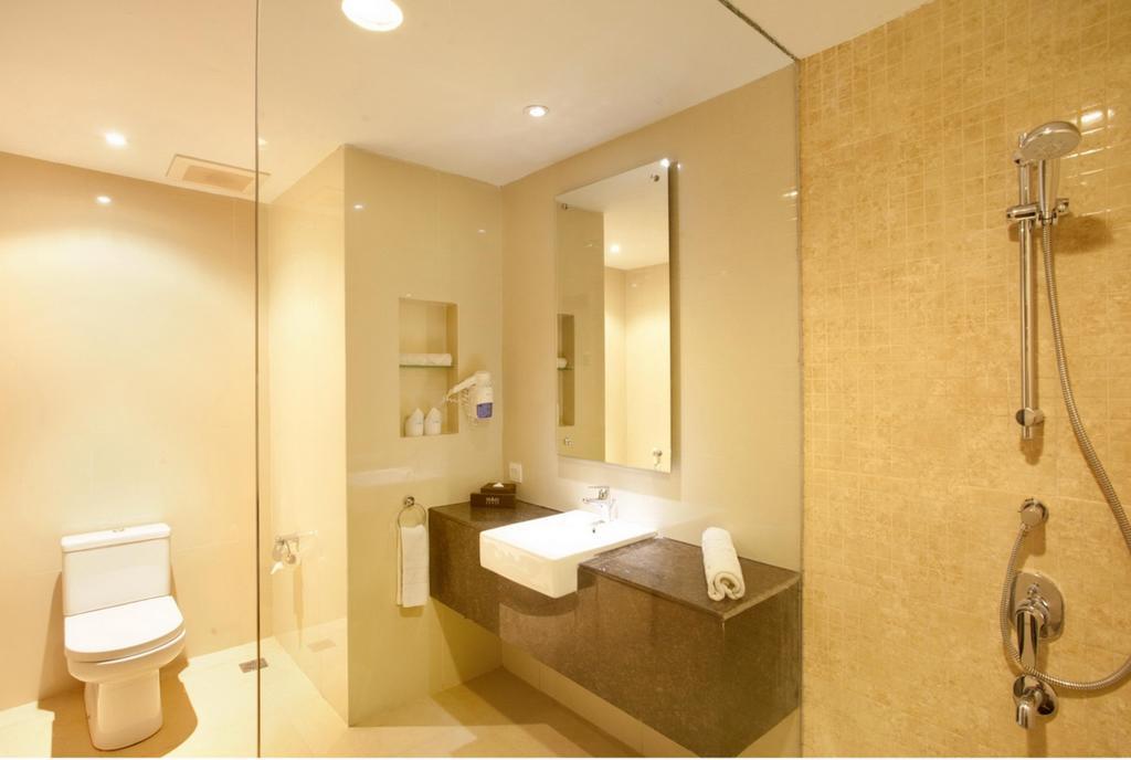 Grage Jogja Malioboro Hotel Джокякарта Екстериор снимка