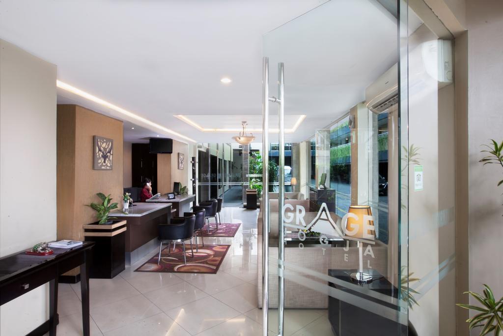 Grage Jogja Malioboro Hotel Джокякарта Екстериор снимка