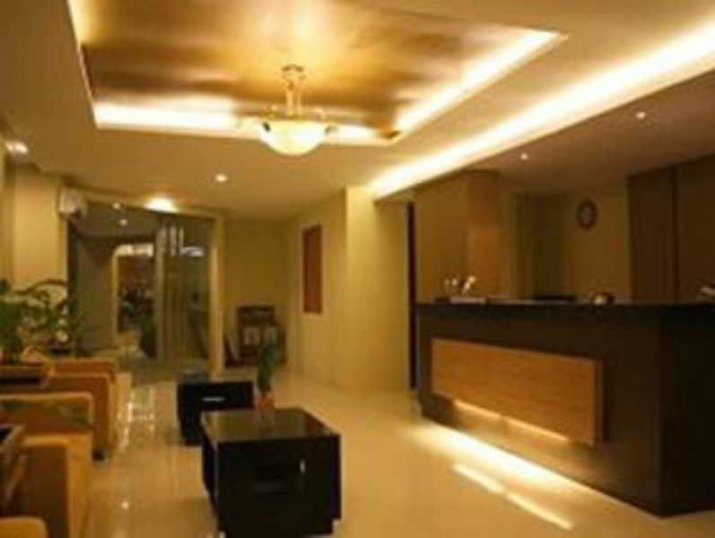 Grage Jogja Malioboro Hotel Джокякарта Екстериор снимка