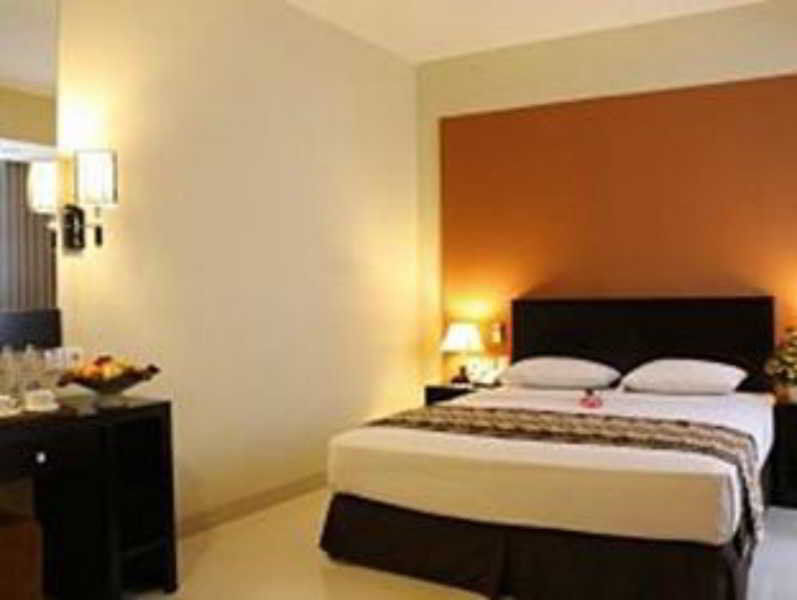 Grage Jogja Malioboro Hotel Джокякарта Екстериор снимка