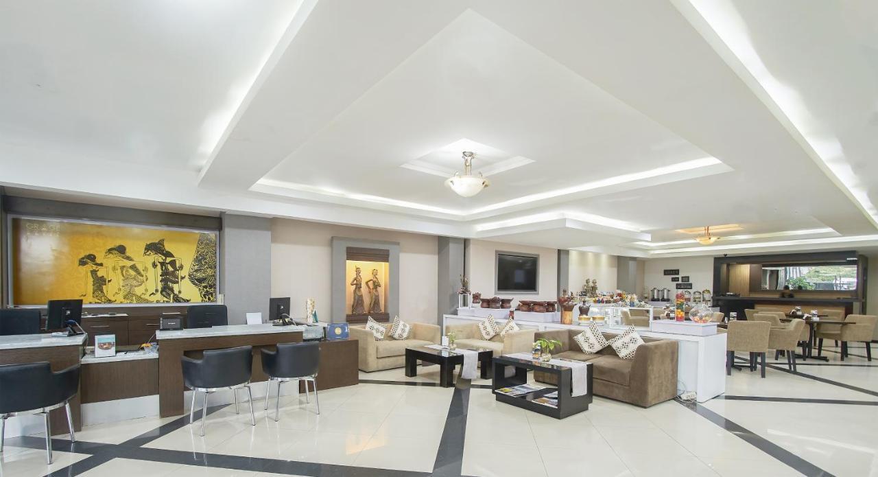Grage Jogja Malioboro Hotel Джокякарта Екстериор снимка